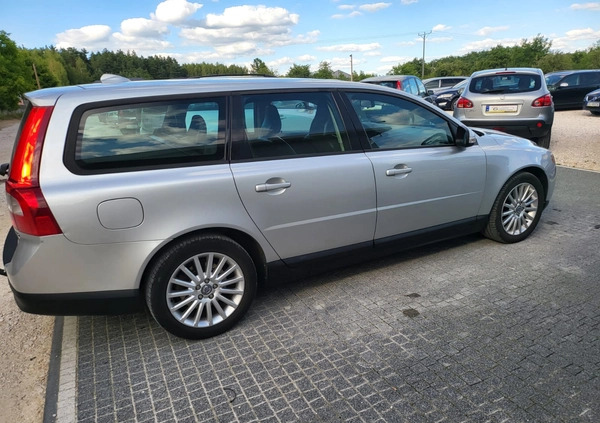 Volvo V70 cena 28500 przebieg: 235120, rok produkcji 2009 z Łańcut małe 529